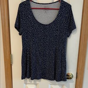 Torrid Navy and White Dotted Short Sleeve Top